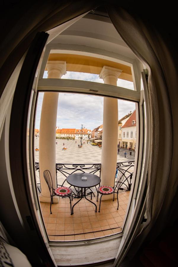 Sibiu Main Square Apartments Exterior photo